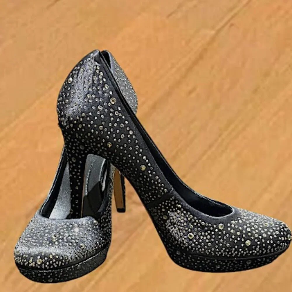 BCBG Black Satin and Pale Gold Studded Platform Heels Shoes Size 10